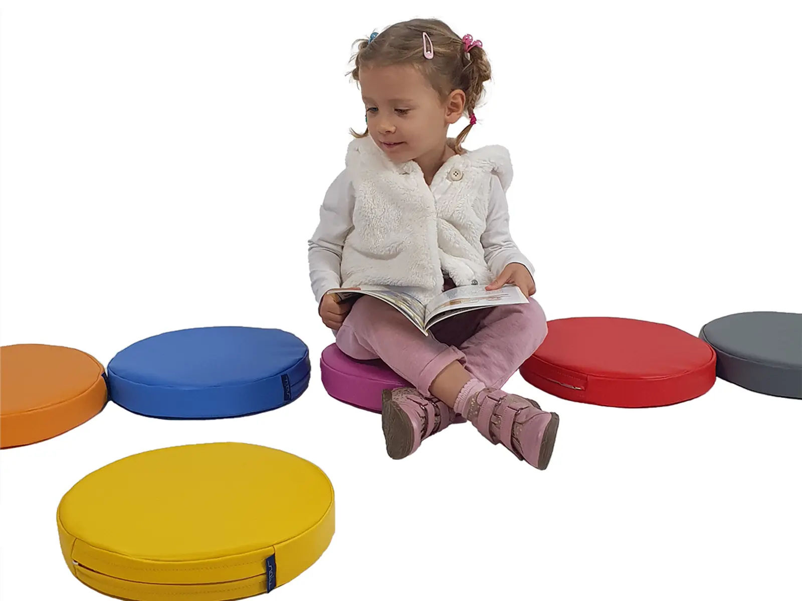 Set of Foam Seating Cushions - Round Cushions 30x5 cm - 25 pcs.