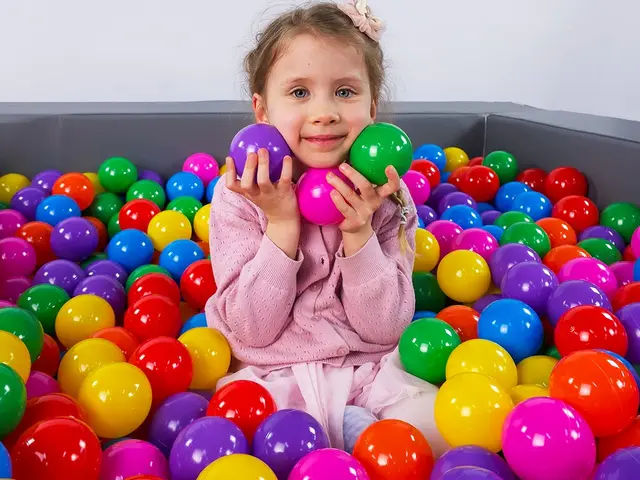Square Ball Pit – 1,5x1,5 m, Height: 45 cm incl. balls