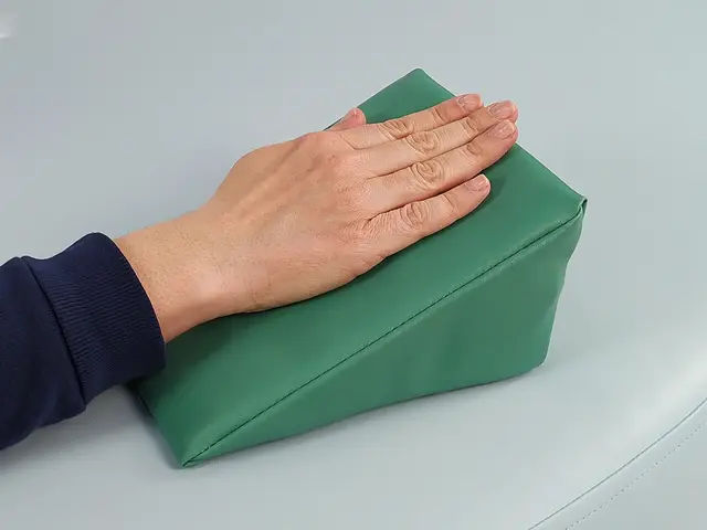 Wedge Bolster 20 x 15 x 10 cm