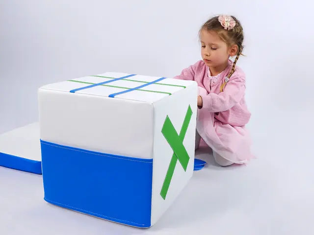 Tic-Tac-Toe Game - Foam Cube + cushions