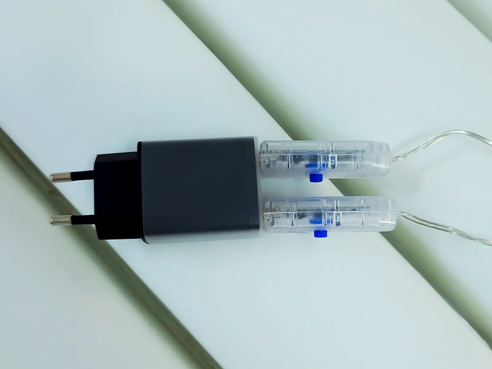 Round Ball Pitt with LED